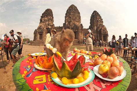 strange cultural traditions